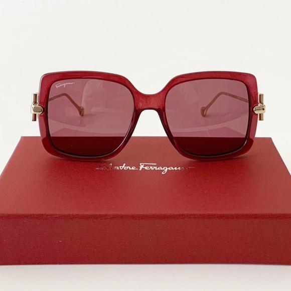 NWT Salvatore Ferragamo Sunglasses main image 5